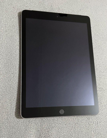 predam-tablet-apple-ipad-5generacia-32gb-cellular-gps-big-0