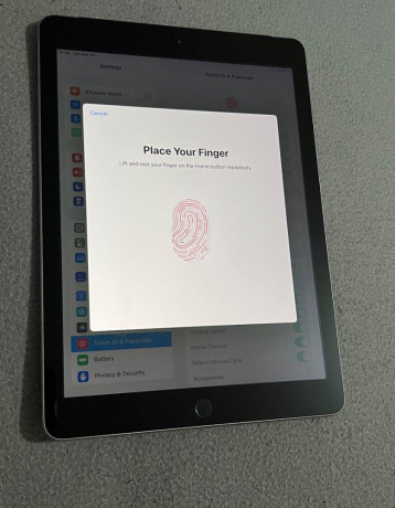 predam-tablet-apple-ipad-5generacia-32gb-cellular-gps-big-3