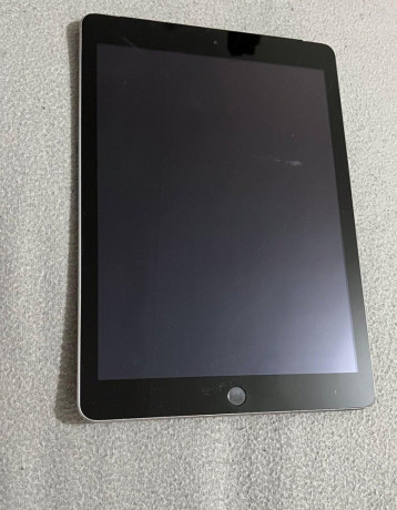 predam-tablet-apple-ipad-5generacia-128gb-cellular-gps-big-0