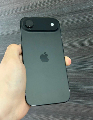 dobry-den-ponukam-na-predaj-iphone-17-air-256gb-stav-1010-big-0