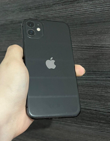dobry-den-ponukam-na-predaj-iphone-11-128gb-black-810-big-0