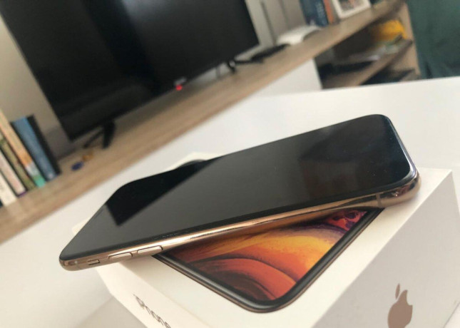 i-phone-xs-64g-gold-big-3
