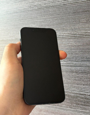 dobry-den-ponukam-na-predaj-iphone-13-mini-256gb-black-810-big-1