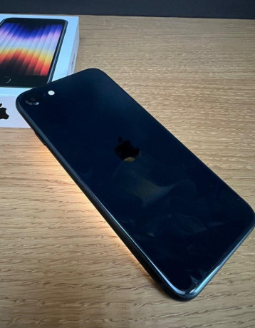 predam-iphone-se-2022-64gb-top-stav-volny-99-bat-big-1