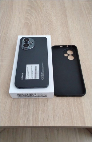 honor-400-8512gb-big-2
