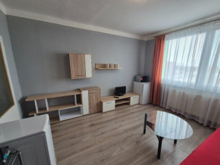 garzonka-v-komarne-na-predaj
