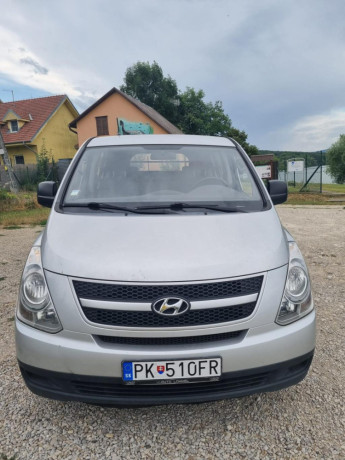 hyundai-h1-van-120kw-big-0