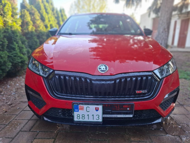skoda-octavia-combi-20-tdi-rs-4x4-dsg-147kw200hp-a7-big-1