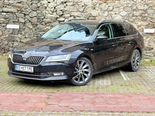 skoda-superb-combi-20-tdi-190k-4x4-lk-dsg-eu6-140kw190hp-a6-big-1