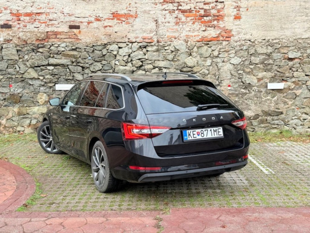 skoda-superb-combi-20-tdi-190k-4x4-lk-dsg-eu6-140kw190hp-a6-big-2
