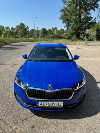 skoda-octavia-combi-15-tsi-e-tec-ambition-dsg-110kw150hp-a7-big-0
