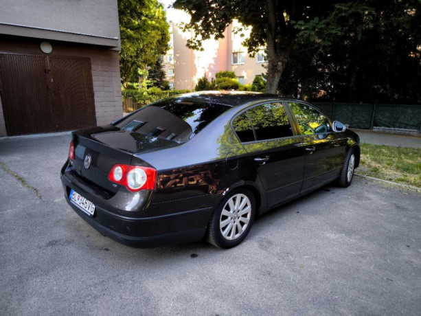 volkswagen-passat-19-tdi-trendline-77kw105hp-m5-big-3