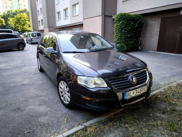 volkswagen-passat-19-tdi-trendline-77kw105hp-m5-big-0