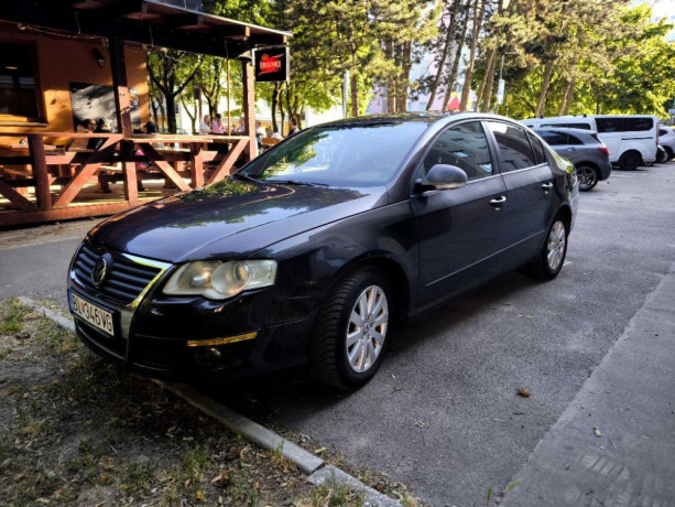 volkswagen-passat-19-tdi-trendline-77kw105hp-m5-big-1