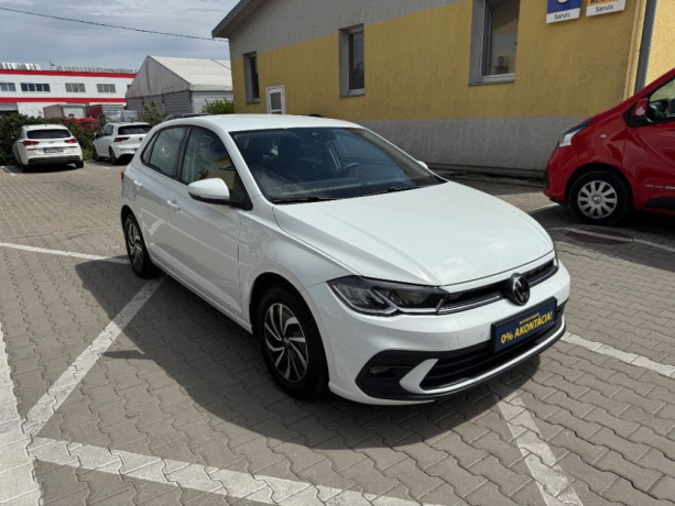 volkswagen-polo-2023-10-tsi-vybava-life-big-1