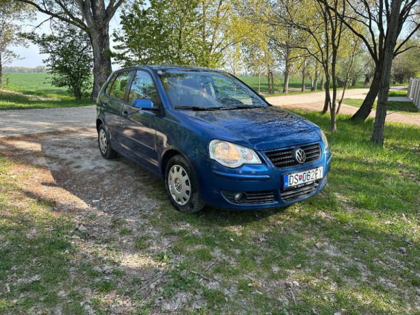 volkswagen-polo-12-12v-comfortline-47kw64hp-m5-big-1