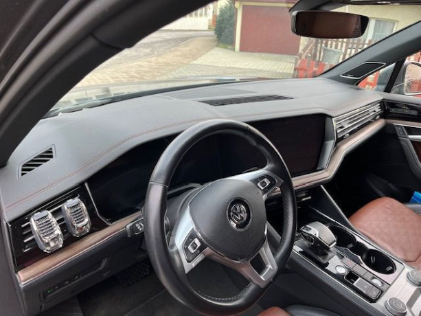 volkswagen-touareg-atmospfere-30-tdi-231k170kw-automat-big-0