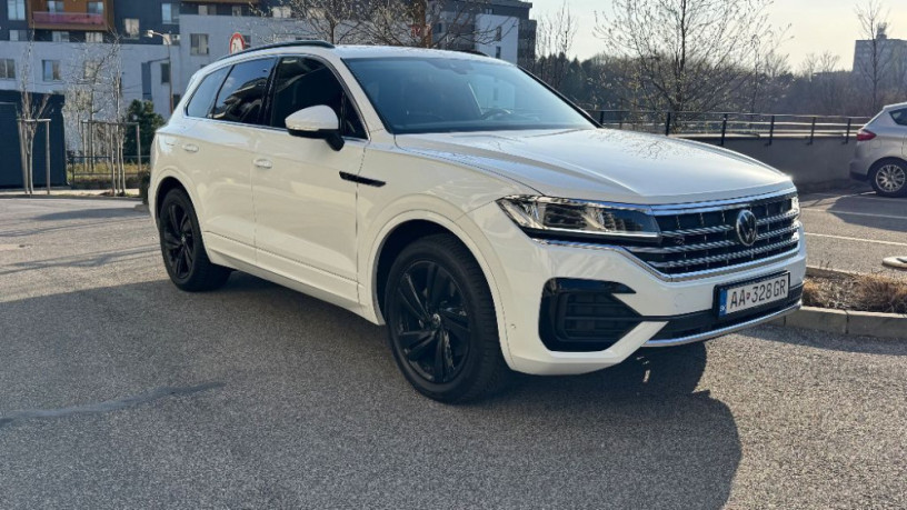 volkswagen-touareg-30-v6-tdi-scr-286k-touareg-4motion-tiptronic-210kw285hp-a8-big-1
