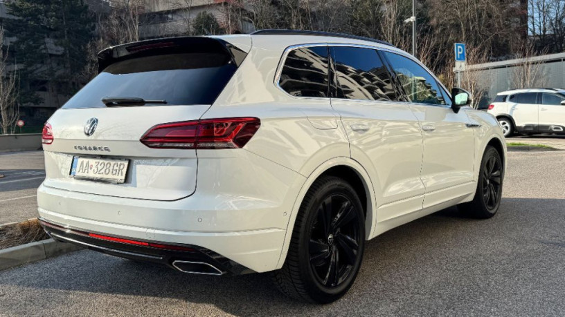 volkswagen-touareg-30-v6-tdi-scr-286k-touareg-4motion-tiptronic-210kw285hp-a8-big-3