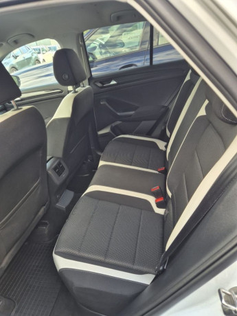 volkswagen-t-roc-volkswagen-t-roc-20-tsi-140-kw-190-k-7-st-dsg-4motion-4x4-big-0