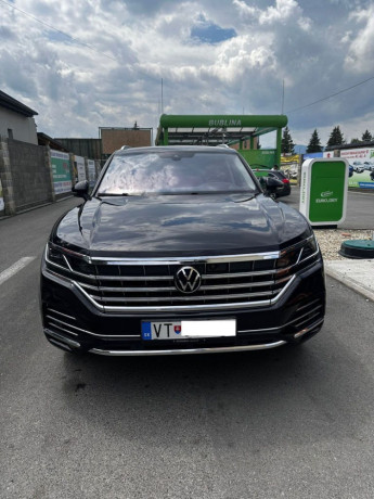 volkswagen-touareg-limited-premium-30-v6-tdi-big-0