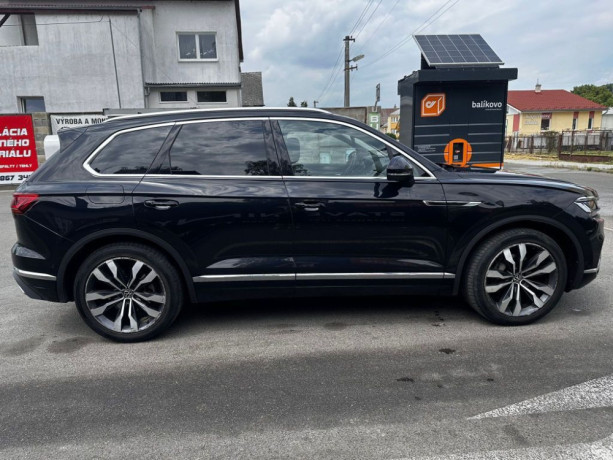 volkswagen-touareg-limited-premium-30-v6-tdi-big-1