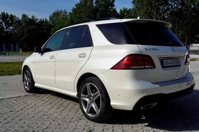 mercedes-benz-gle-trieda-suv-190-kw-nehavarovane-v-dobrom-stave-big-1