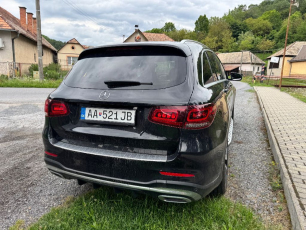 mercedes-benz-glc-220d-amg-line-big-0
