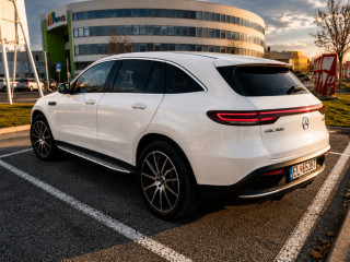 mercedes-benz-eqc-400-4matic-300kw408hp-a1
