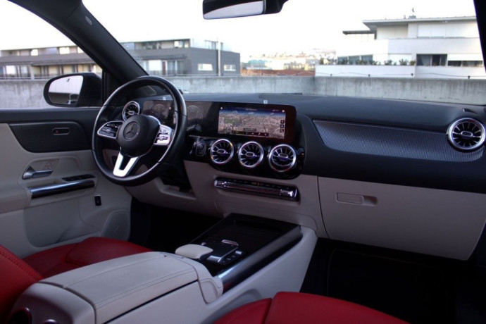mercedes-benz-gla-200d-big-2