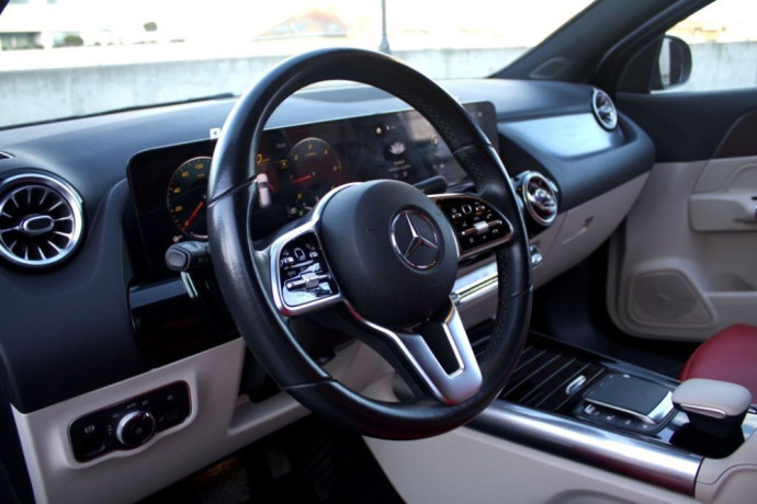 mercedes-benz-gla-200d-big-3