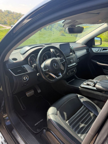 mercedes-benz-gle-trieda-350d-big-3