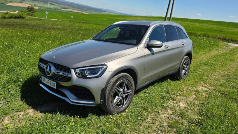 mercedes-benz-glc-suv-plug-in-hybrid-big-2