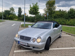 mercedes-clk-cabrio-200-kompressor-avantgarde