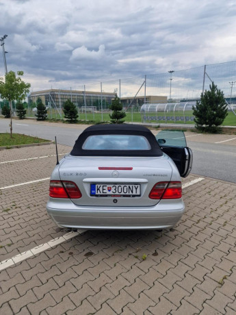 mercedes-clk-cabrio-200-kompressor-avantgarde-big-2