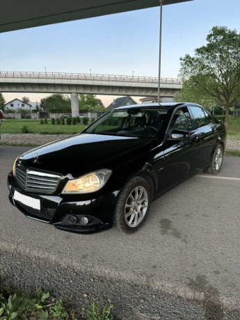 mercedes-benz-c-trieda-180-kompressor-w204-big-0