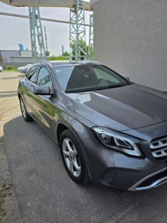 mercedes-benz-gla-200-d-at-100kw136hp-a7-big-2