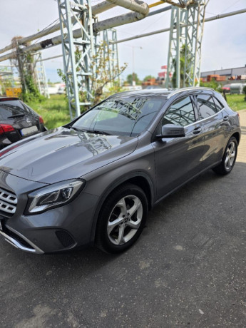 mercedes-benz-gla-200-d-at-100kw136hp-a7-big-1