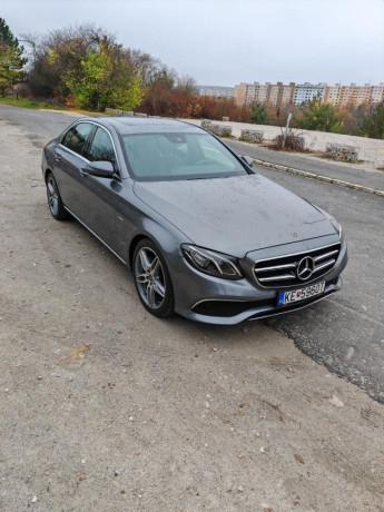 mercedes-e-trieda-sedan-143-kw-automat-rv-102019-big-0