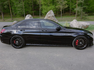 mercedes-benz-c-trieda-sedan-amg-c43-full-vybava