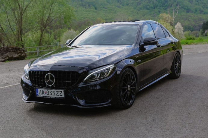 mercedes-benz-c-trieda-sedan-amg-c43-full-vybava-big-3