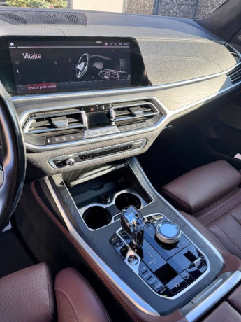 bmw-x7-xdrive-40d-mhev-at-250kw340hp-a8-big-1