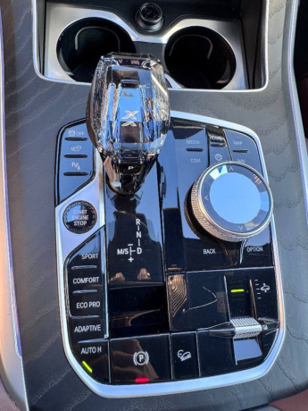 bmw-x7-xdrive-40d-mhev-at-250kw340hp-a8-big-2
