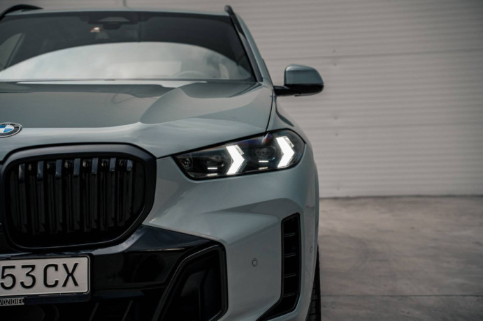 bmw-x5-m-30d-at-xdrive-fabricka-zaruka-harman-kardon-hudba-big-2