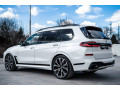 bmw-x7-xdrive-m60i-individual-7-miestna-fabricka-zaruka-bowers-wilkins-small-3