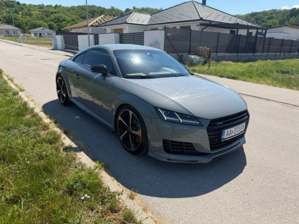 audi-tt-coupe-245-kw-automat-4x4-big-3