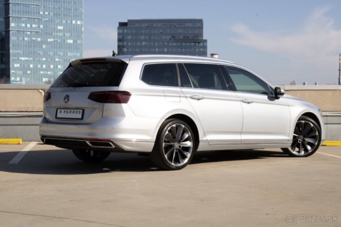 volkswagen-passat-variant-20-tdi-business-dsg-147kw200hp-a7-big-1