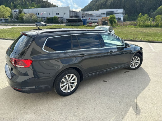 volkswagen-passat-variant-20-tdi-evo-business-dsg-110kw150hp-a7-big-2