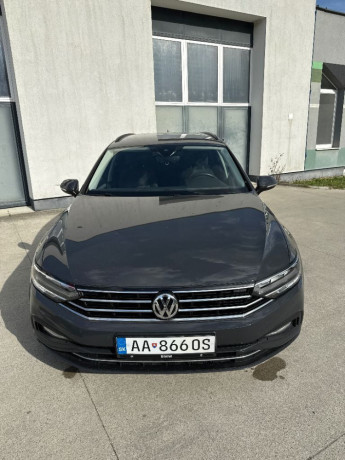 volkswagen-passat-variant-20-tdi-evo-business-dsg-110kw150hp-a7-big-0