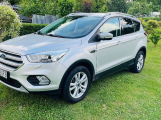 ford-kuga-15-ecoboost-150k-business-x-110kw150hp-m6